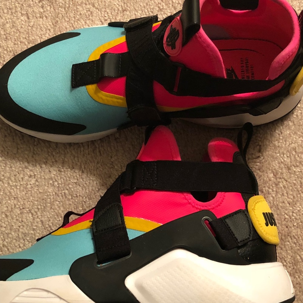 Nike Huarache City High